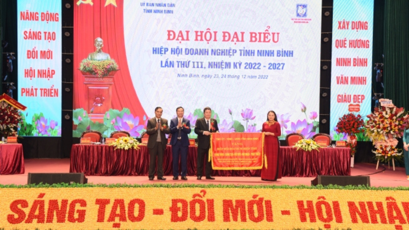 Dai-hoi-doanh-nghiep-tinh-Ninh-Binh